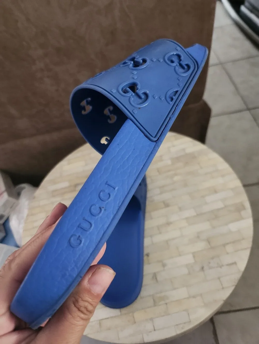 Gucci rubber slide sandals size 10